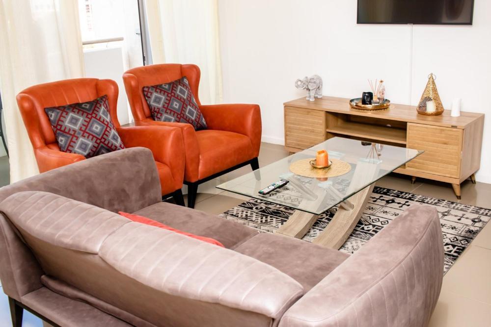 Urban Oasis Apartments At Freedom Plaza Windhoek Bagian luar foto