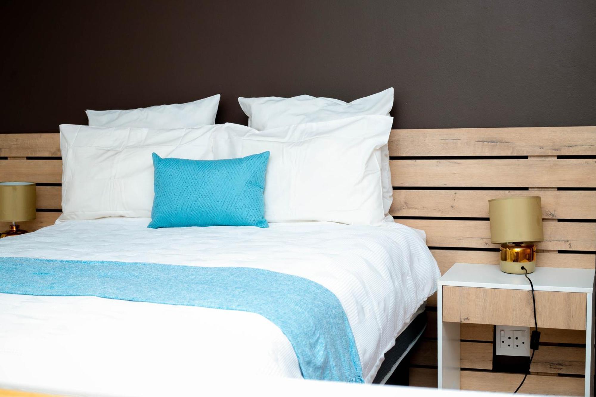Urban Oasis Apartments At Freedom Plaza Windhoek Bagian luar foto