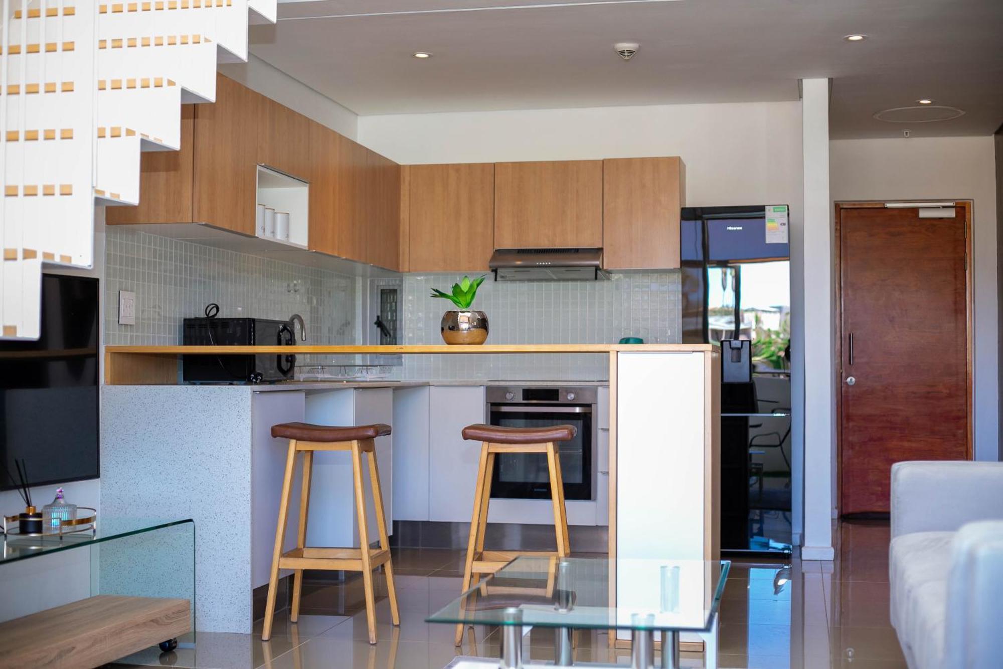 Urban Oasis Apartments At Freedom Plaza Windhoek Bagian luar foto