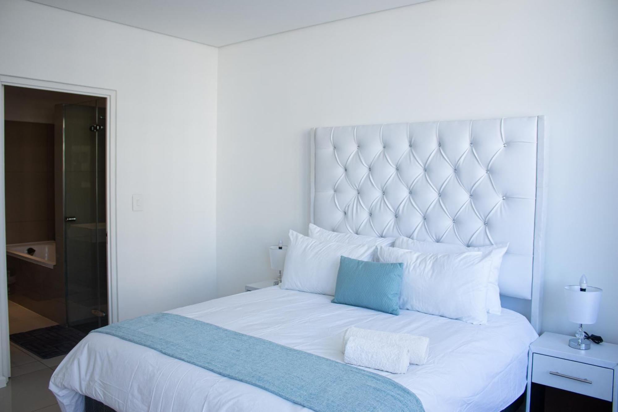 Urban Oasis Apartments At Freedom Plaza Windhoek Bagian luar foto